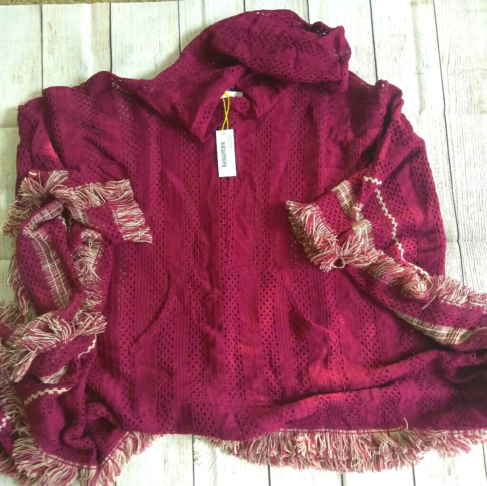 Hooded Poncho w/ Pocket
